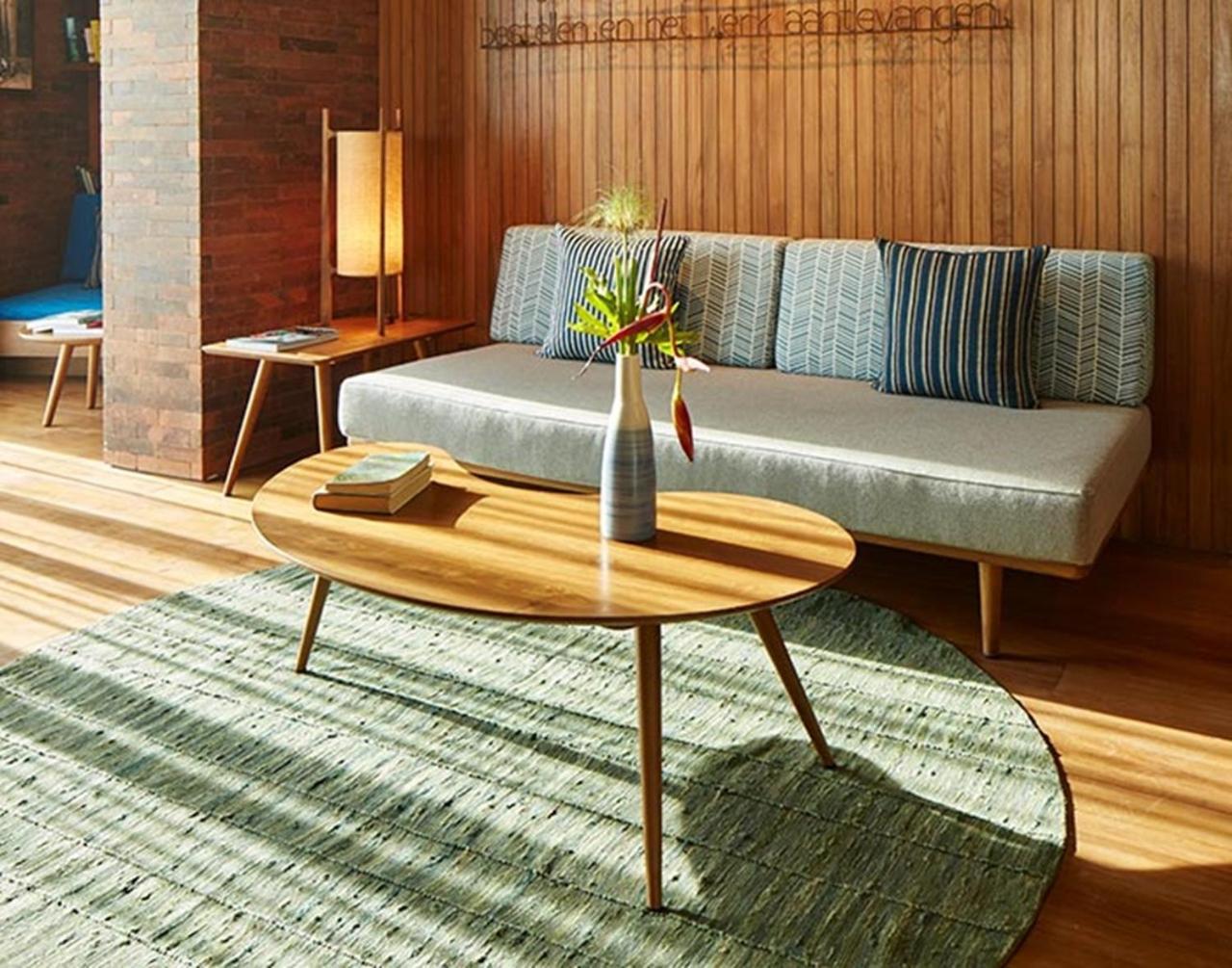 Potato Head Suites & Studios Seminyak Exterior foto A sofa