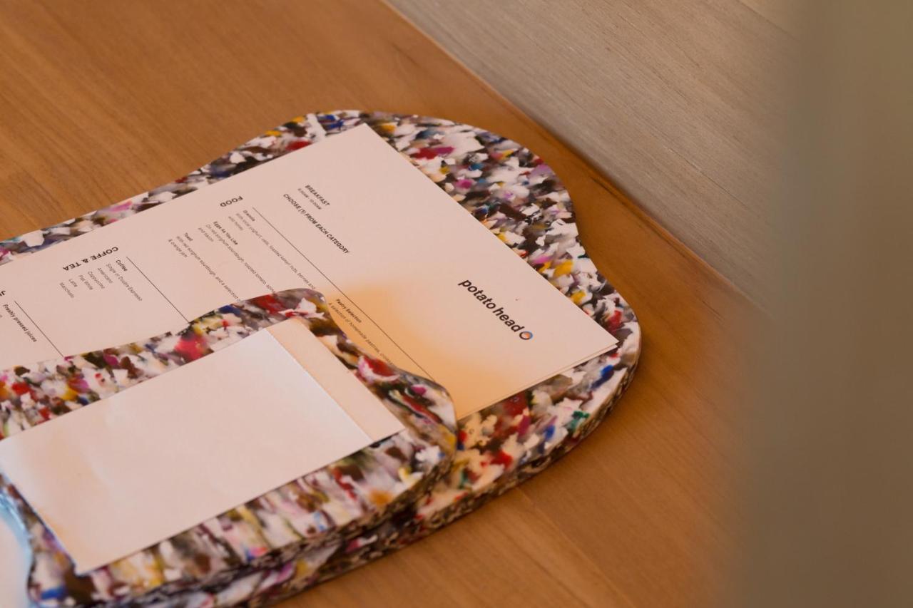 Potato Head Suites & Studios Seminyak Exterior foto A letter tray